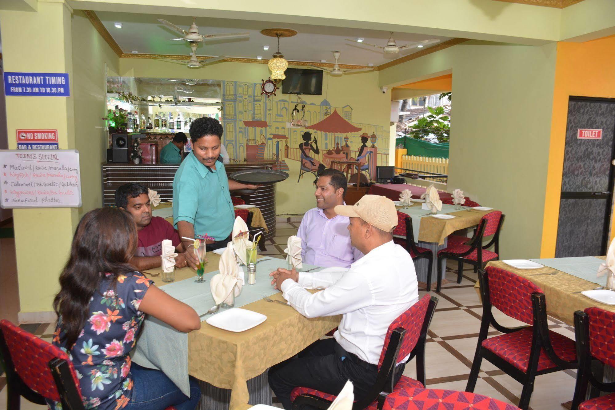 Rbr Suites Calangute Luaran gambar