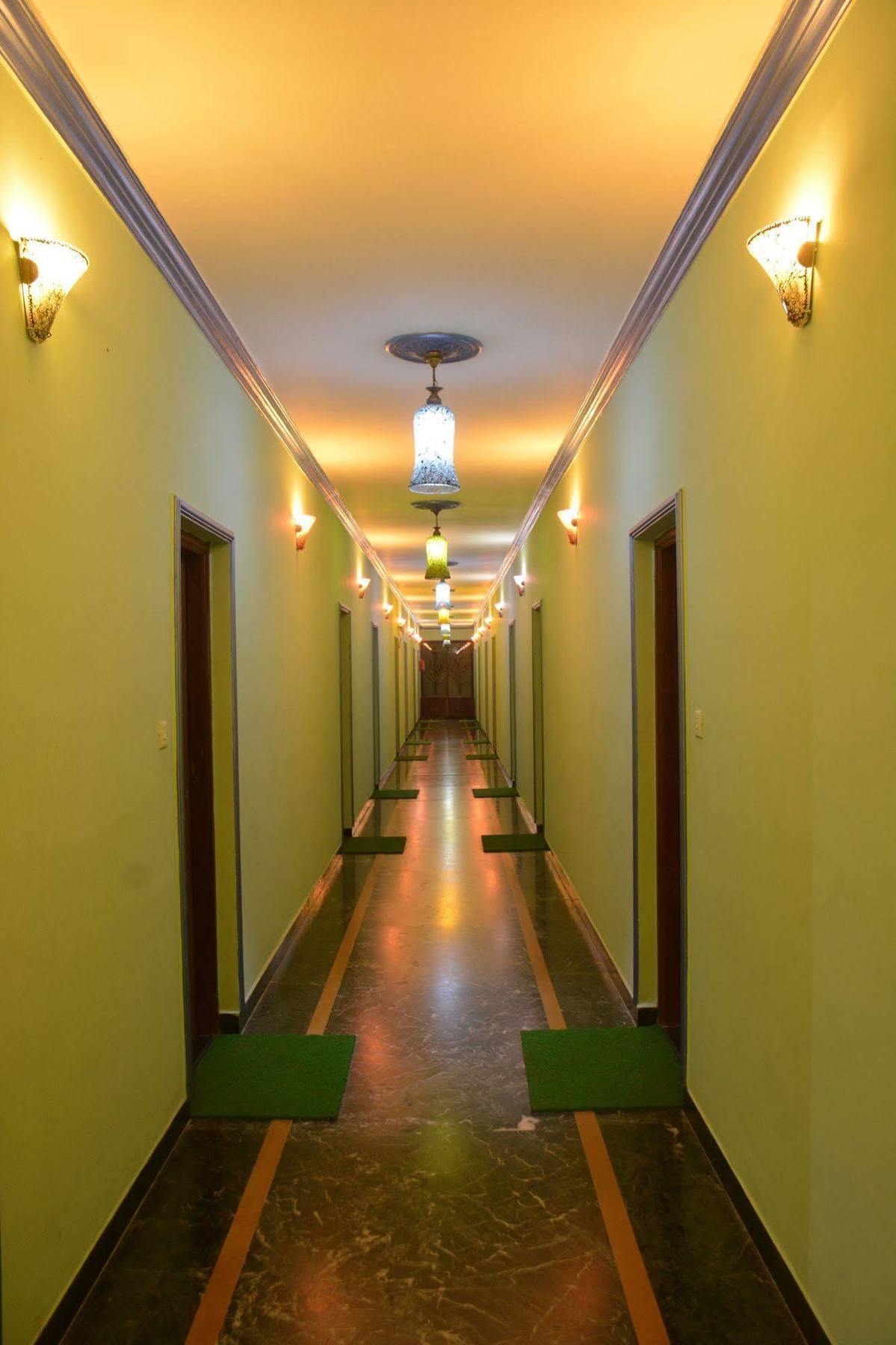 Rbr Suites Calangute Luaran gambar